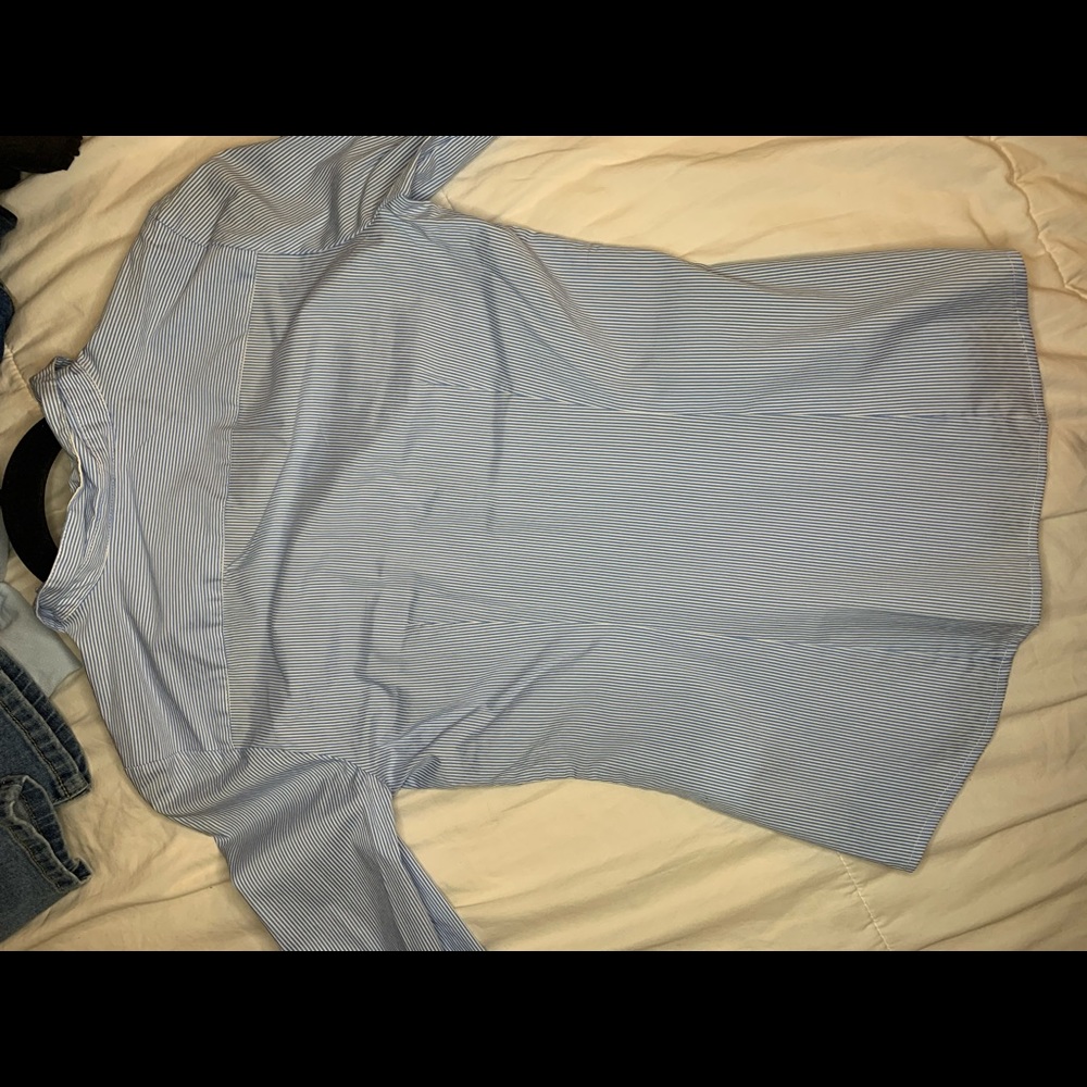 Women’s dress shirt
